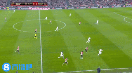 2000年代初期攻防一体，三分命中率37.5%，顶级协防者。